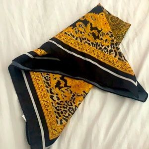 Gold/black Scarf
